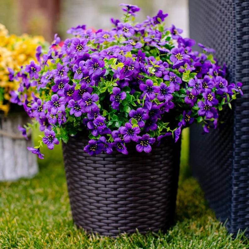 Upgraded High-grade  Material  Rainproof Lifelike Artificial Flowers With UV-Shield Coating